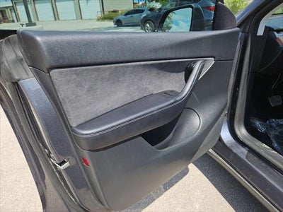 2022 Tesla Y Long Range