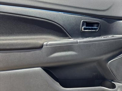 2026 Mitsubishi Outlander 2.0 LE