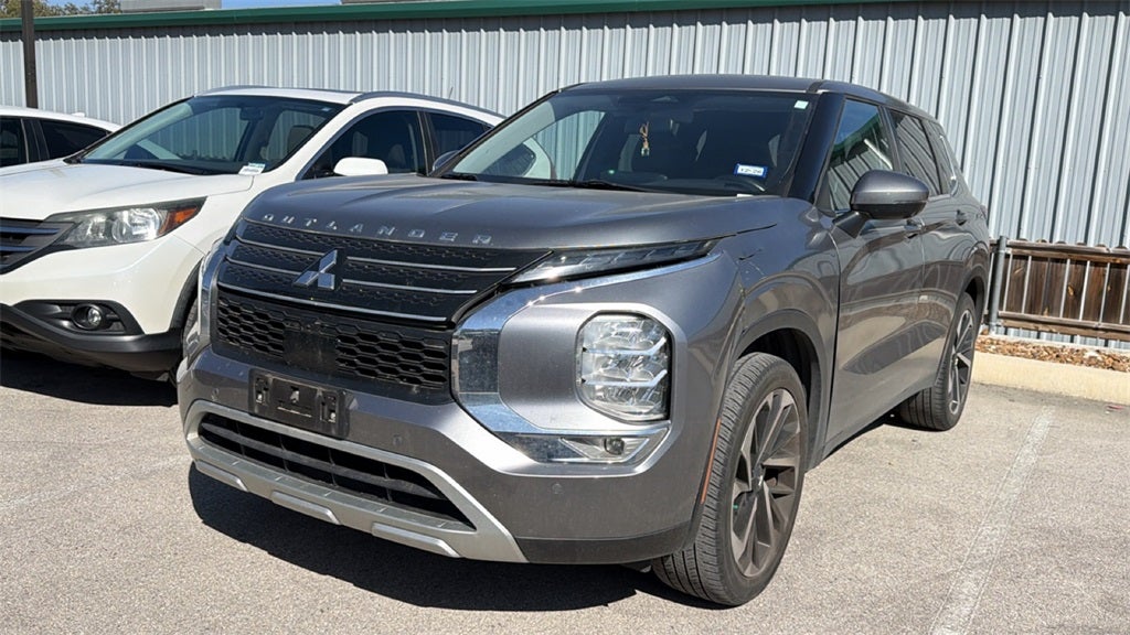 2022 Mitsubishi Outlander SE