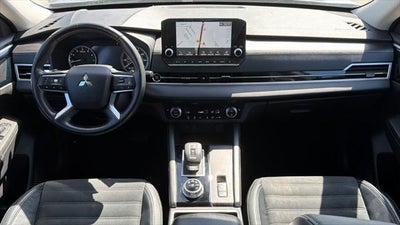 2022 Mitsubishi Outlander SE