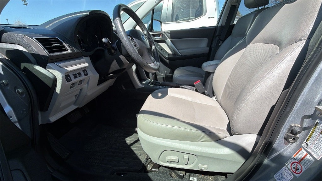 2016 Subaru Forester 2.5i Touring