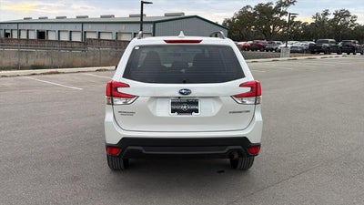 2021 Subaru Forester Base