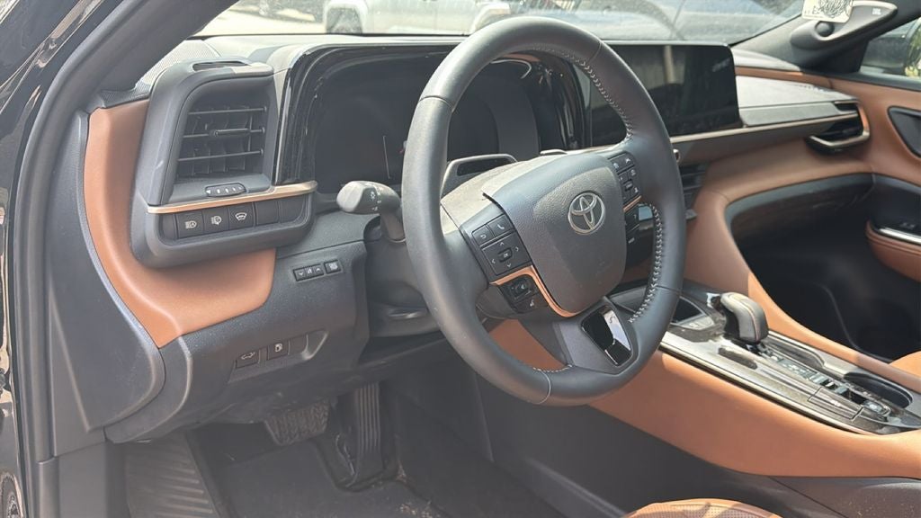2025 Toyota Crown Signia Limited