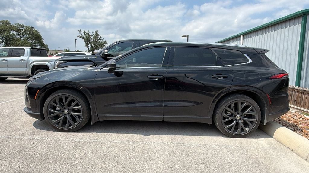 2025 Toyota Crown Signia Limited