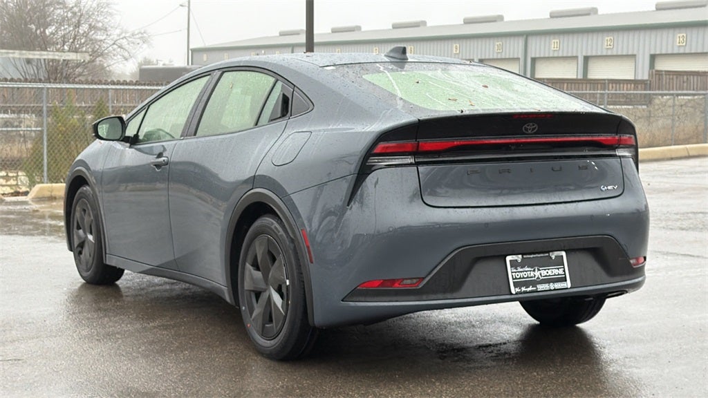 2024 Toyota Prius LE