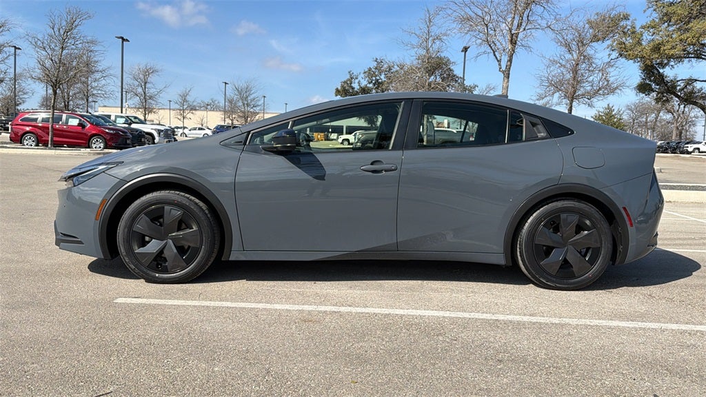 2024 Toyota Prius LE