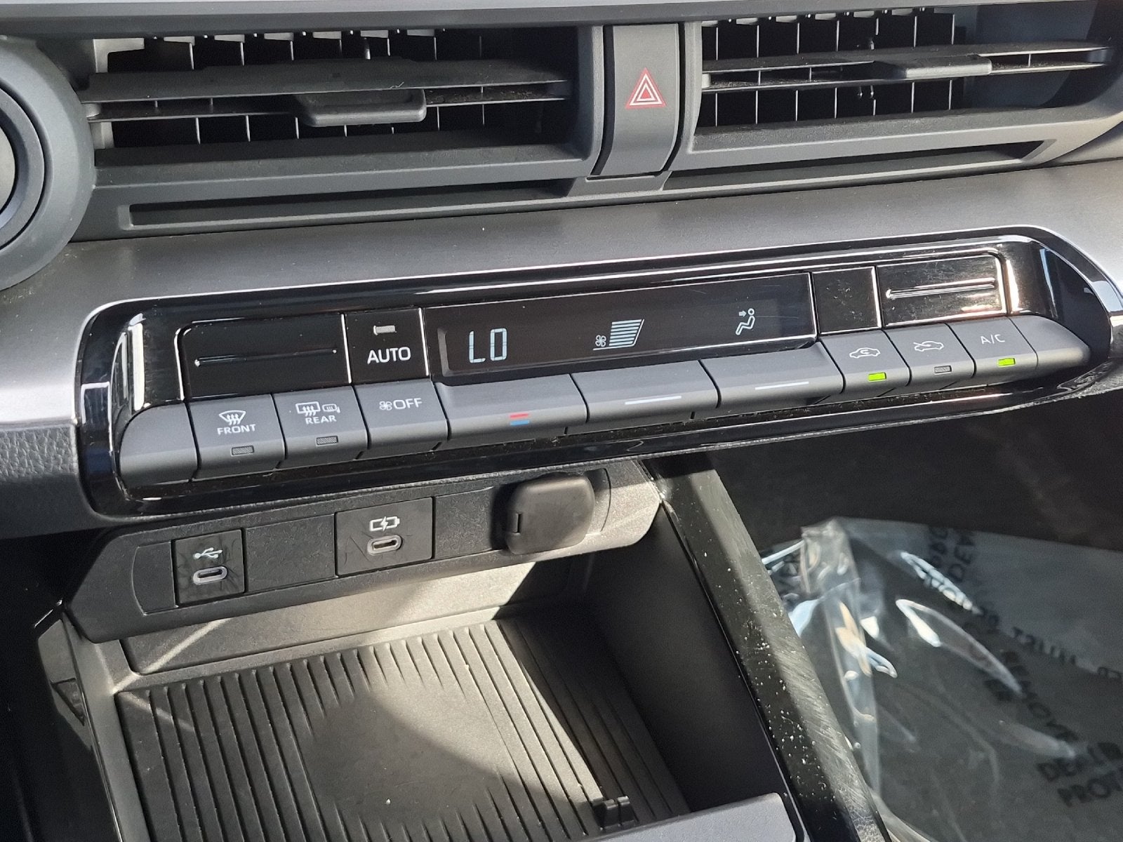 2025 Toyota Prius LE