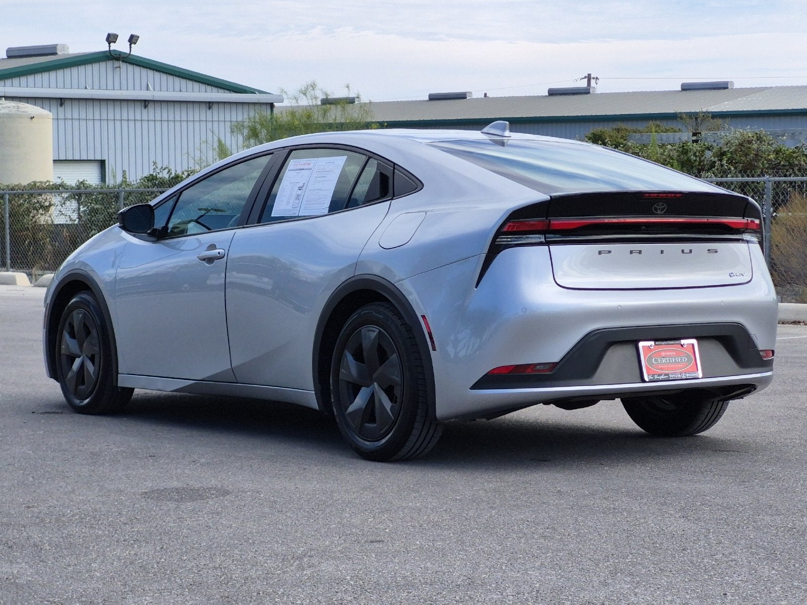 2025 Toyota Prius LE