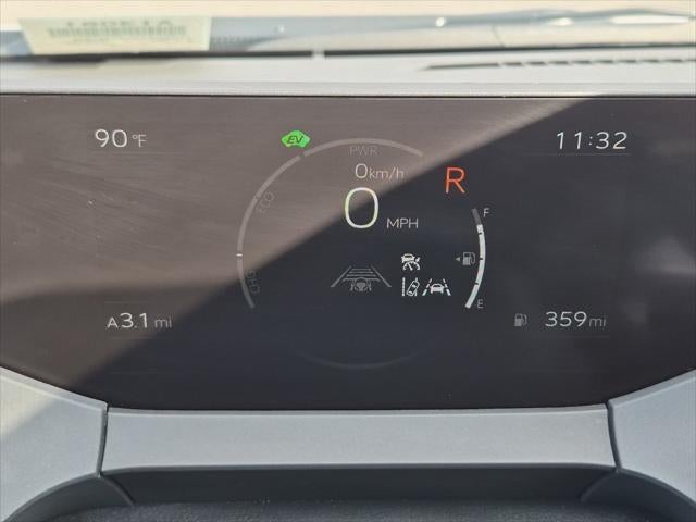 2025 Toyota Prius LE