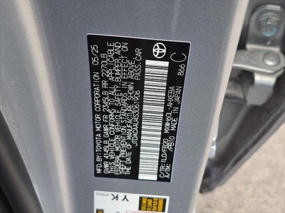 2025 Toyota Prius LE
