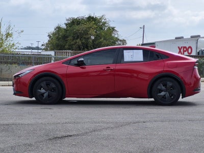 2025 Toyota Prius LE
