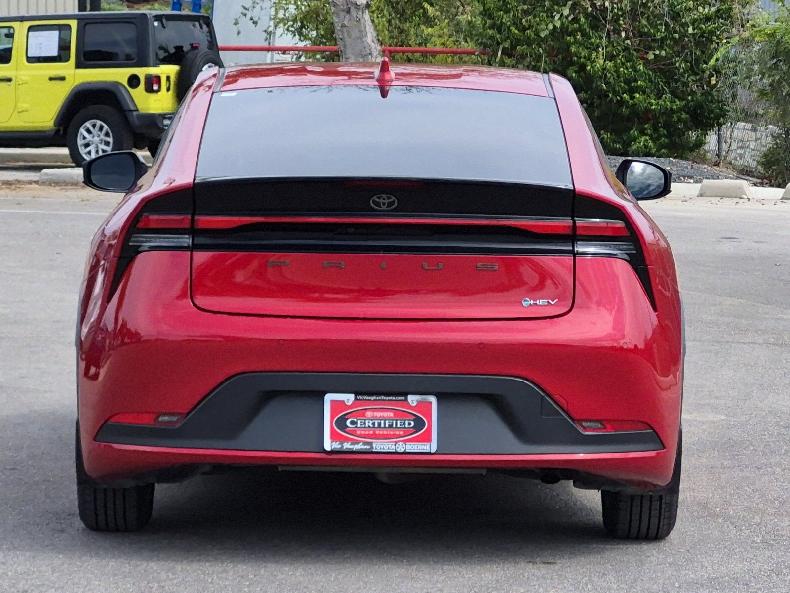 2025 Toyota Prius LE