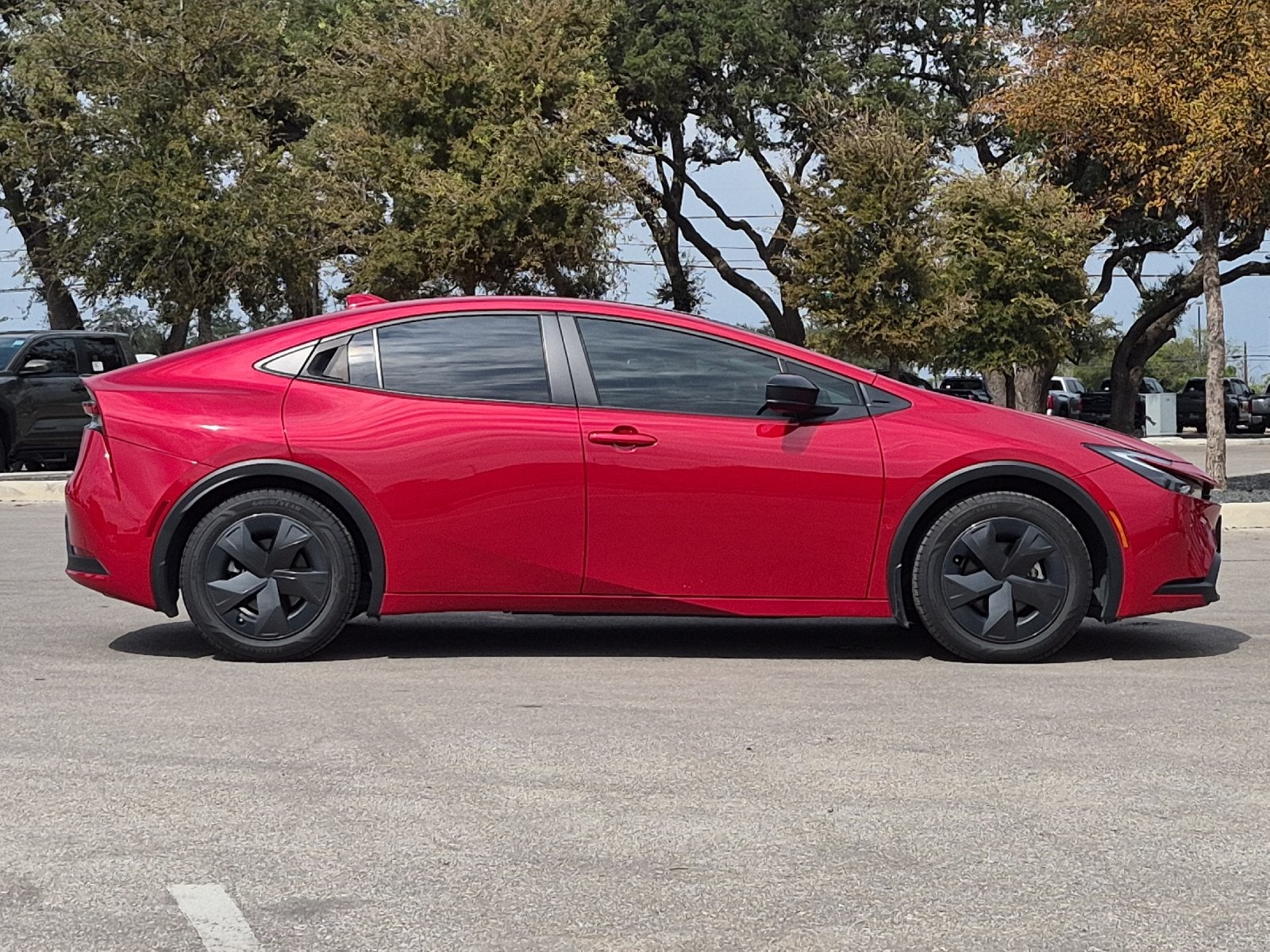 2025 Toyota Prius LE