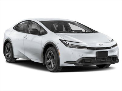 2025 Toyota Prius LE