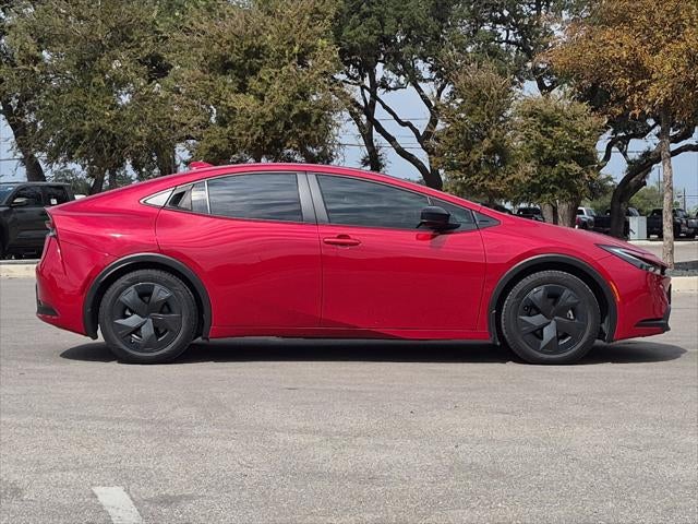 2025 Toyota Prius LE