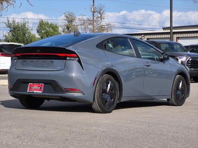 2025 Toyota Prius LE