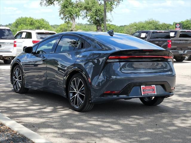 2025 Toyota Prius XLE