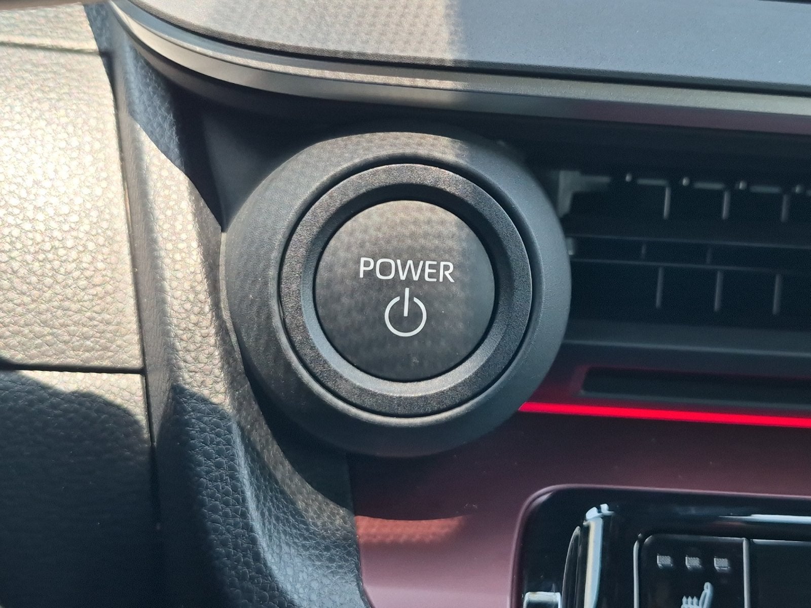 2025 Toyota Prius Plug-In Hybrid XSE