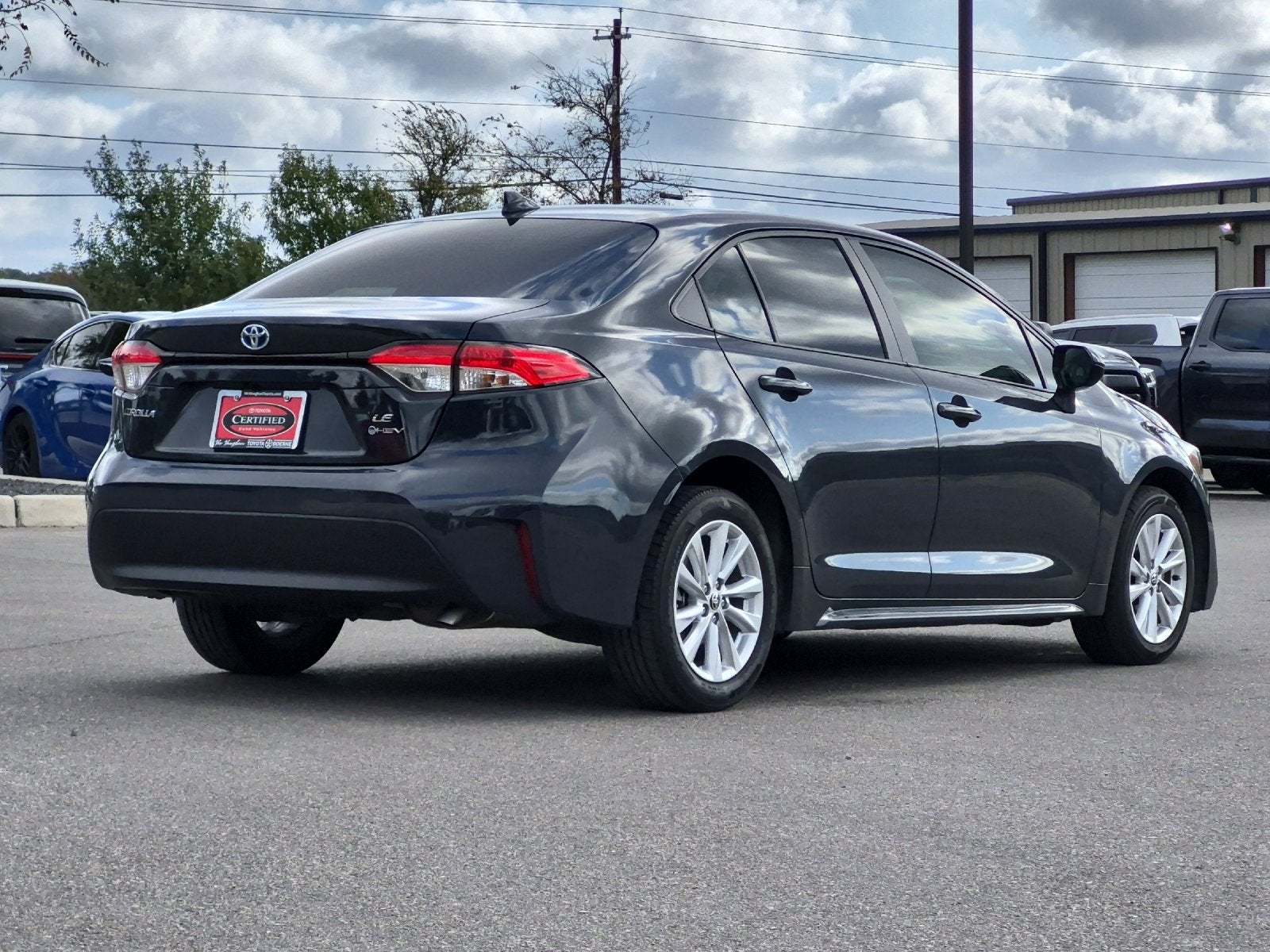 2025 Toyota Corolla Hybrid LE