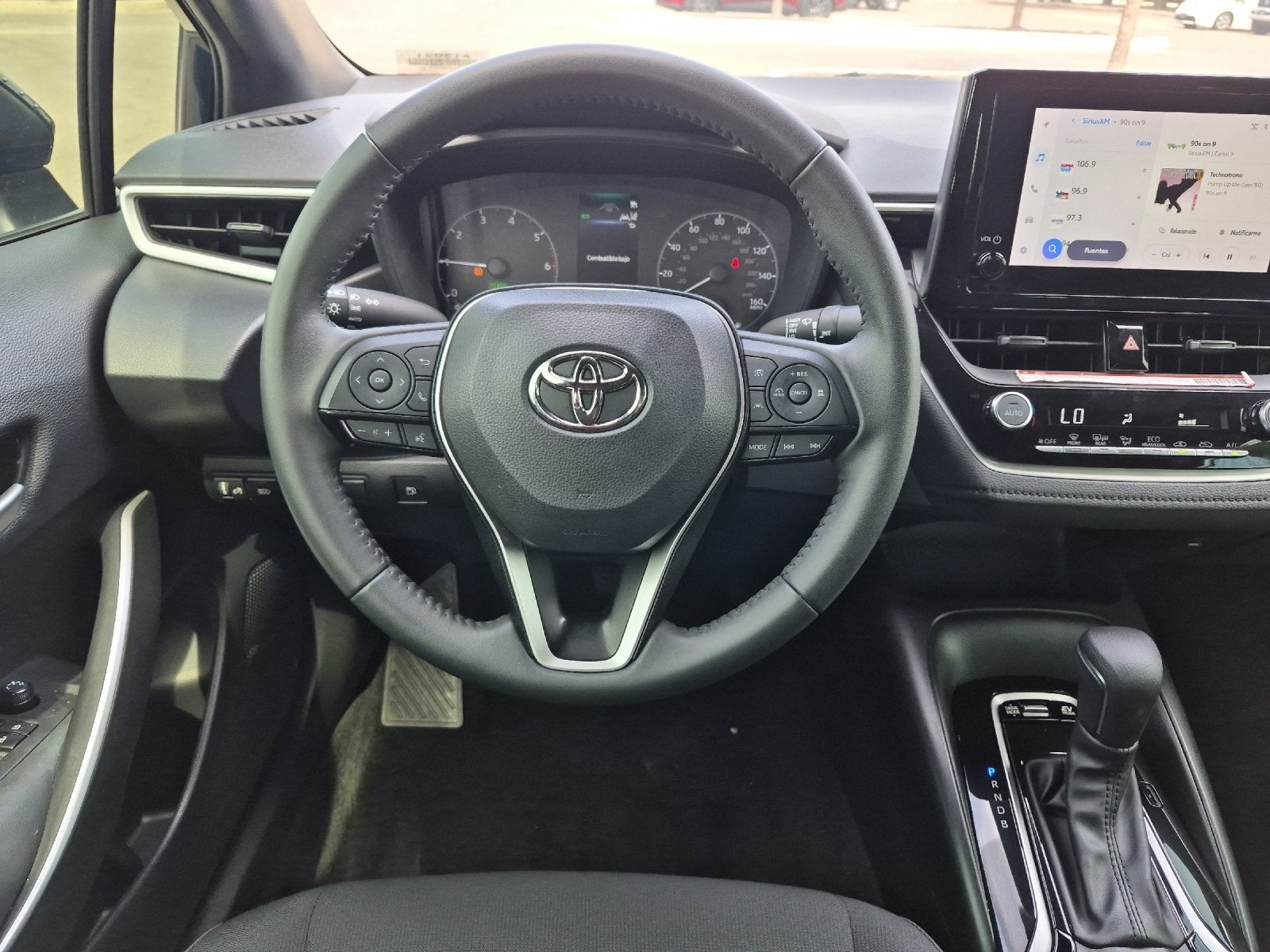 2025 Toyota Corolla Hybrid SE
