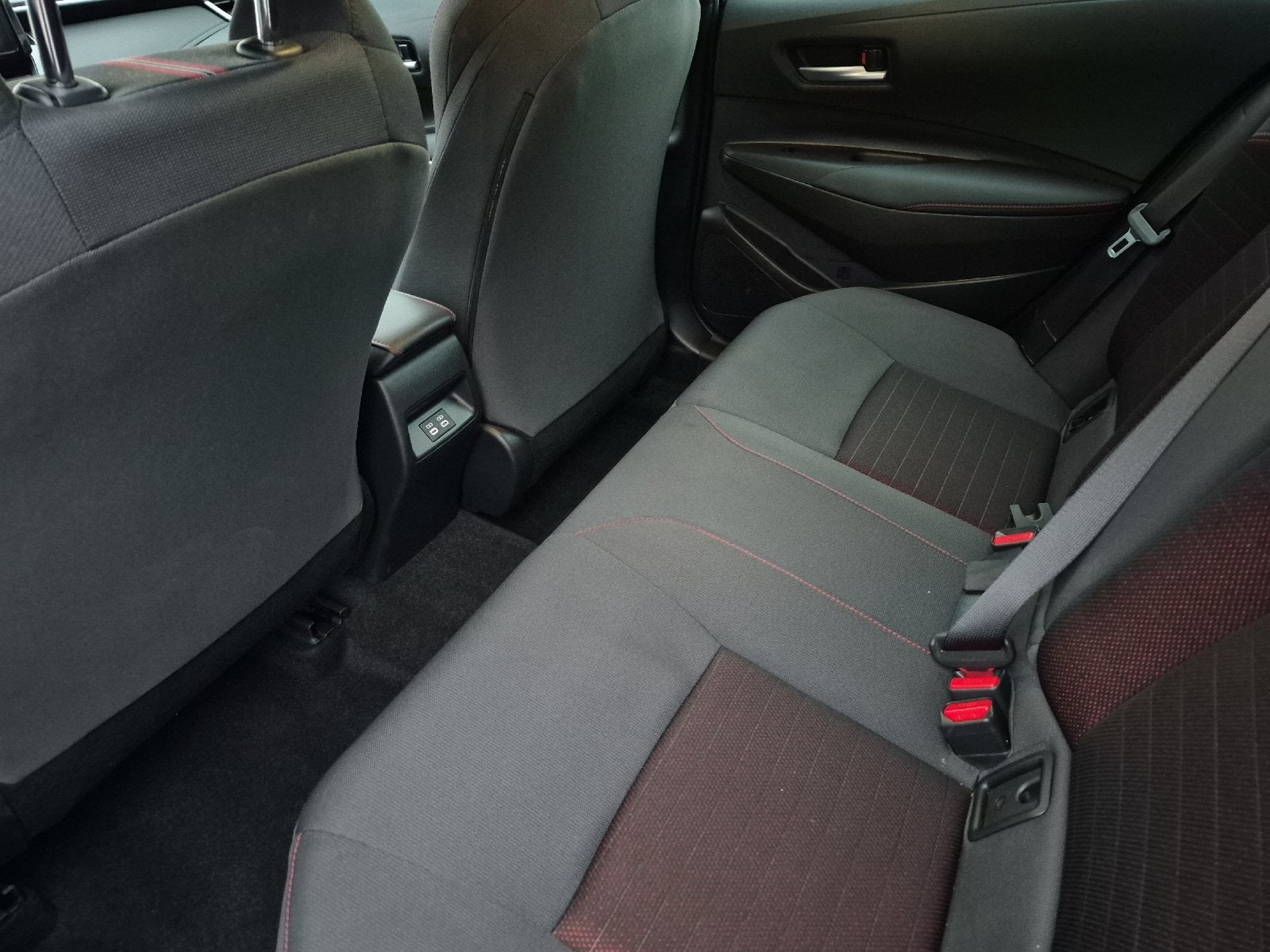 2025 Toyota Corolla Hybrid SE