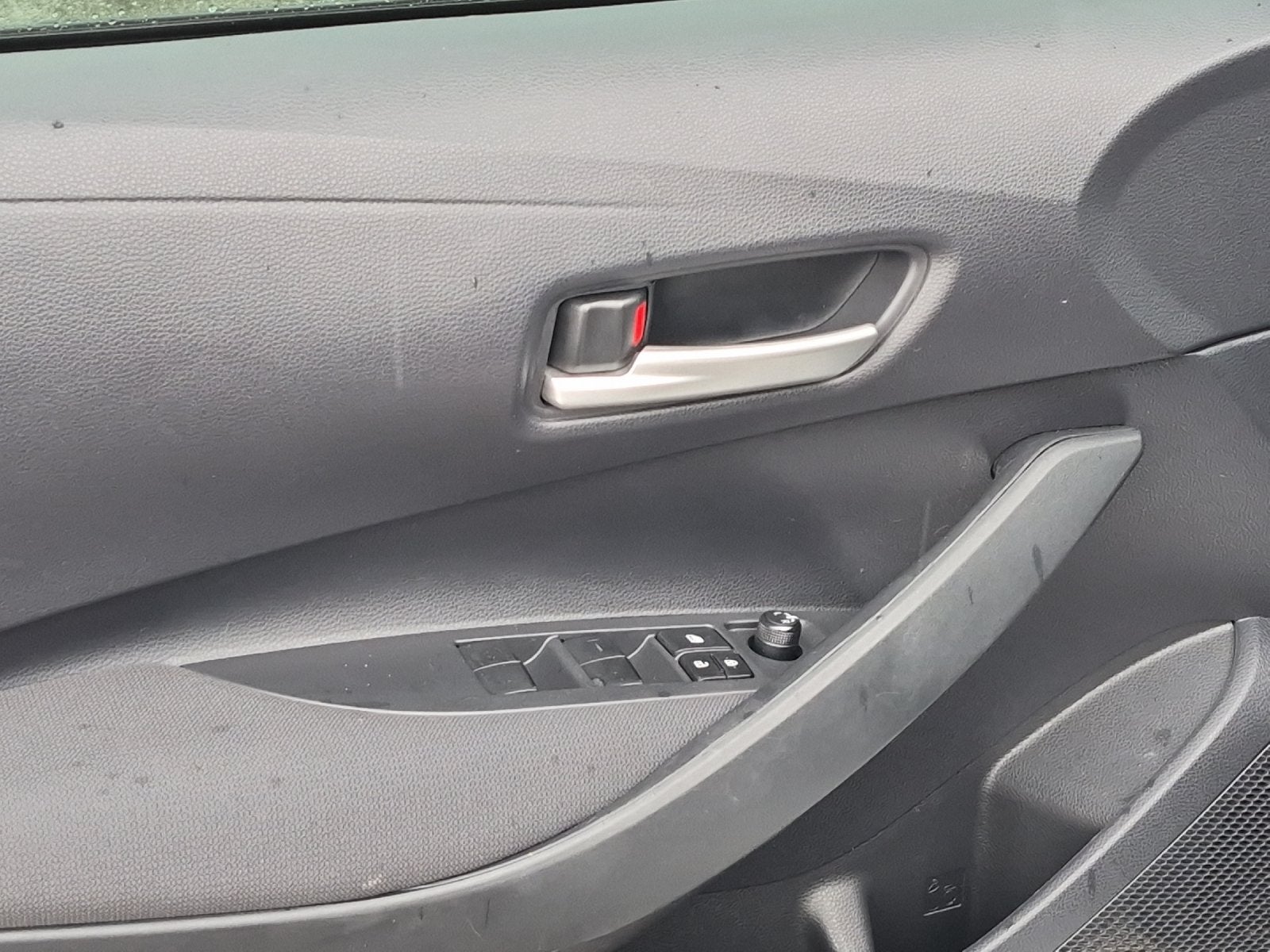 2020 Toyota Corolla Hybrid LE