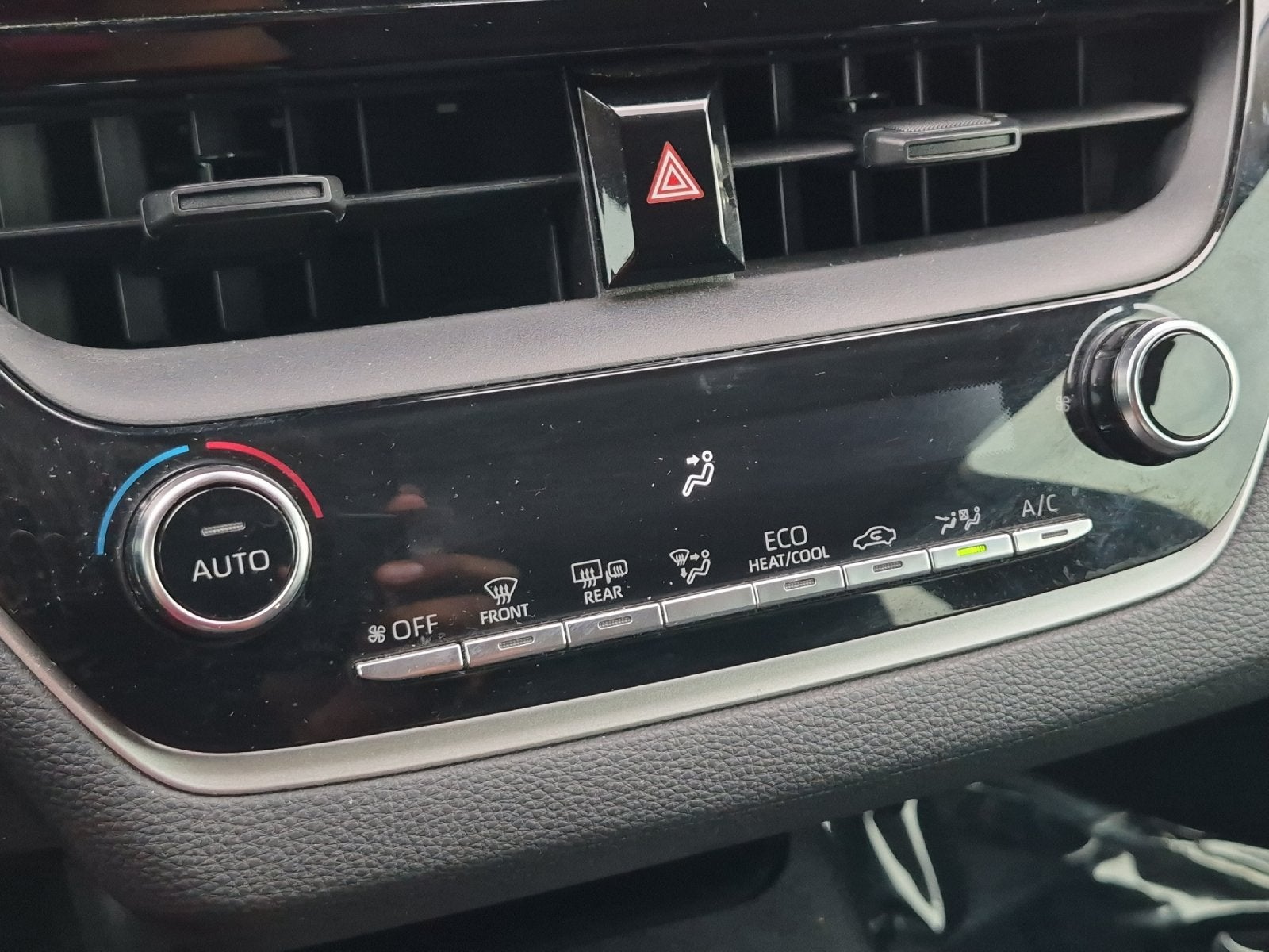 2020 Toyota Corolla Hybrid LE