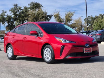 2022 Toyota Prius LE