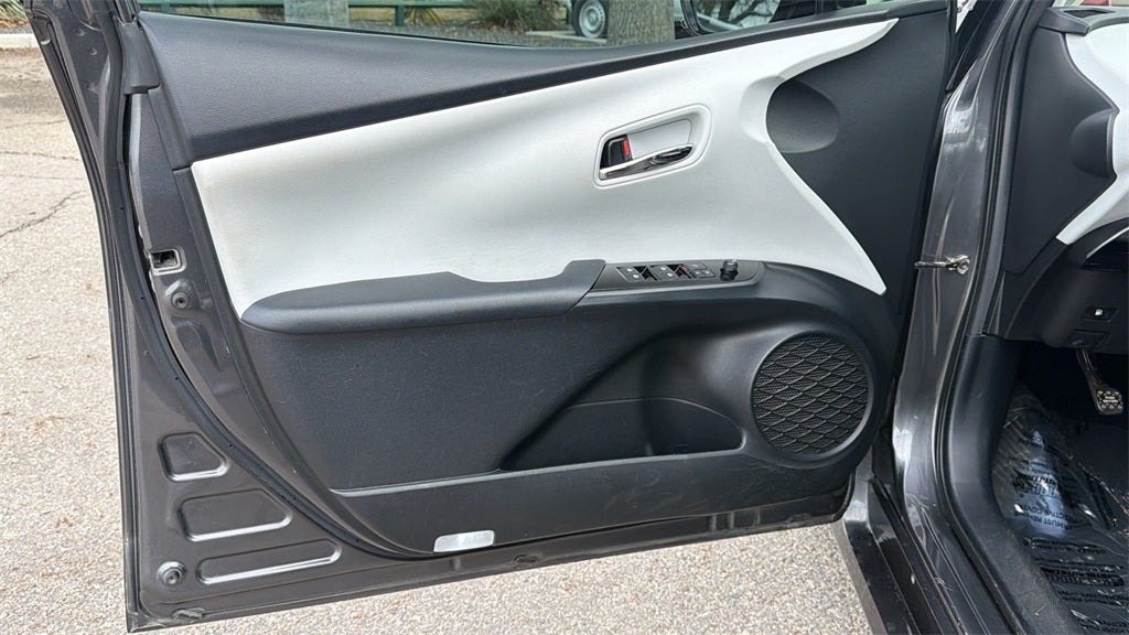 2016 Toyota Prius Four Touring