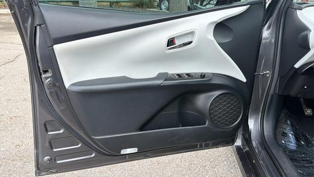 2016 Toyota Prius Four Touring