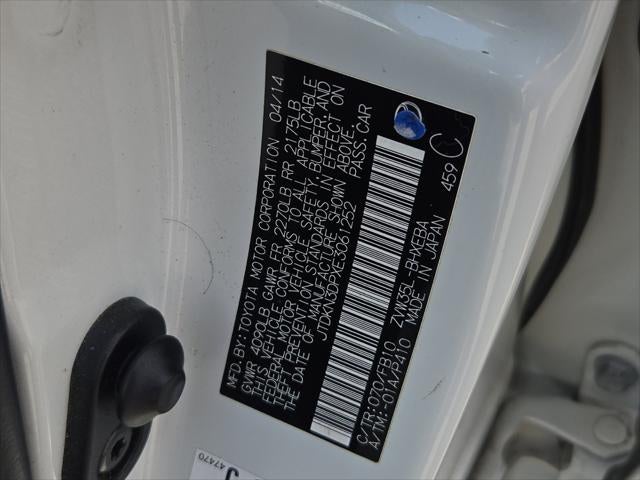 2014 Toyota Prius Plug-in Base