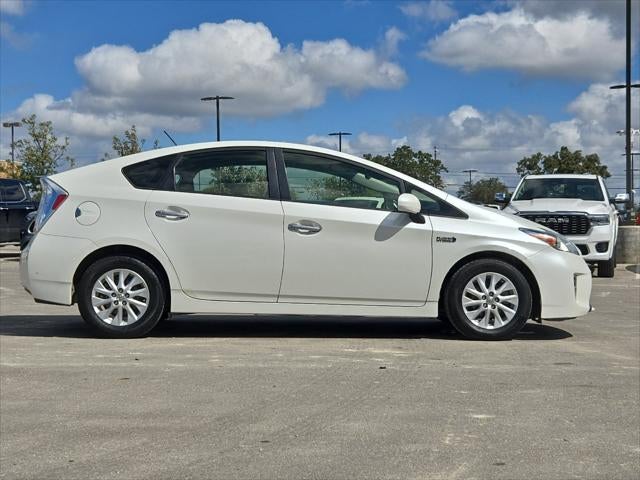 2014 Toyota Prius Plug-in Base