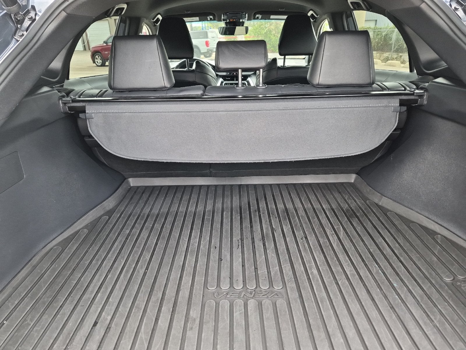 2023 Toyota Venza XLE