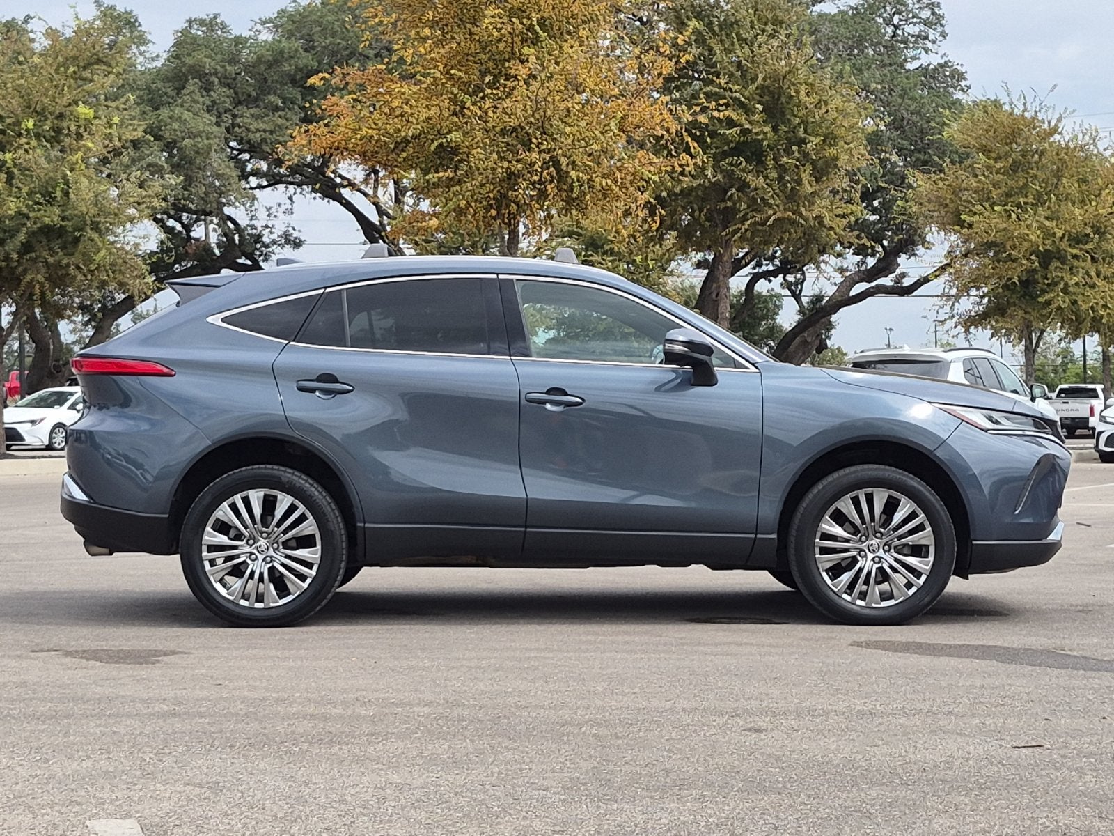 2023 Toyota Venza XLE