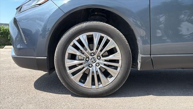 2022 Toyota Venza XLE