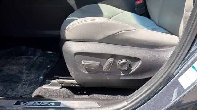 2022 Toyota Venza XLE