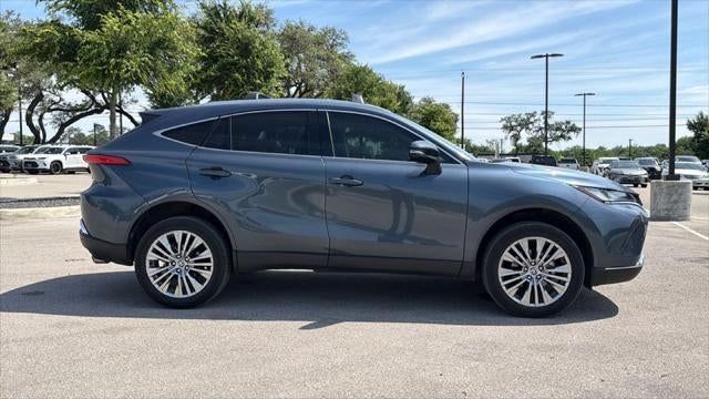 2022 Toyota Venza XLE