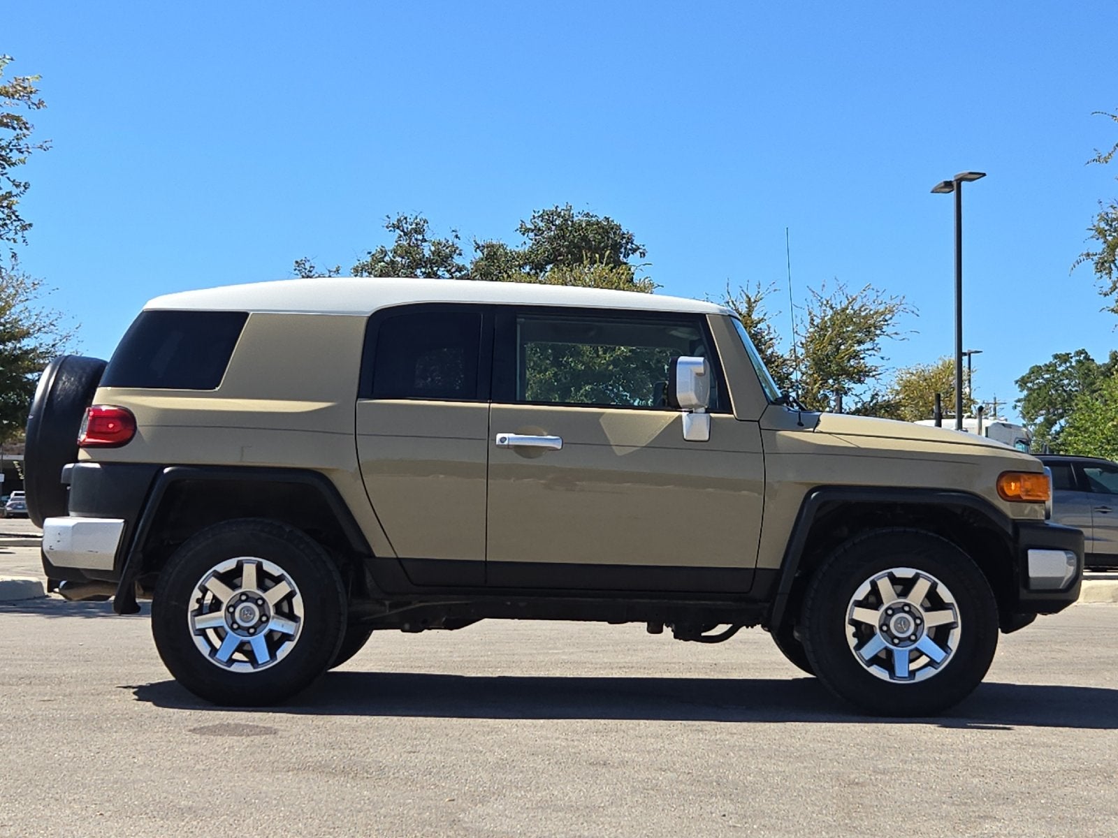 2014 Toyota FJ Cruiser Base