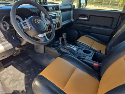 2014 Toyota FJ Cruiser Base