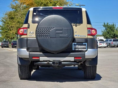2014 Toyota FJ Cruiser Base