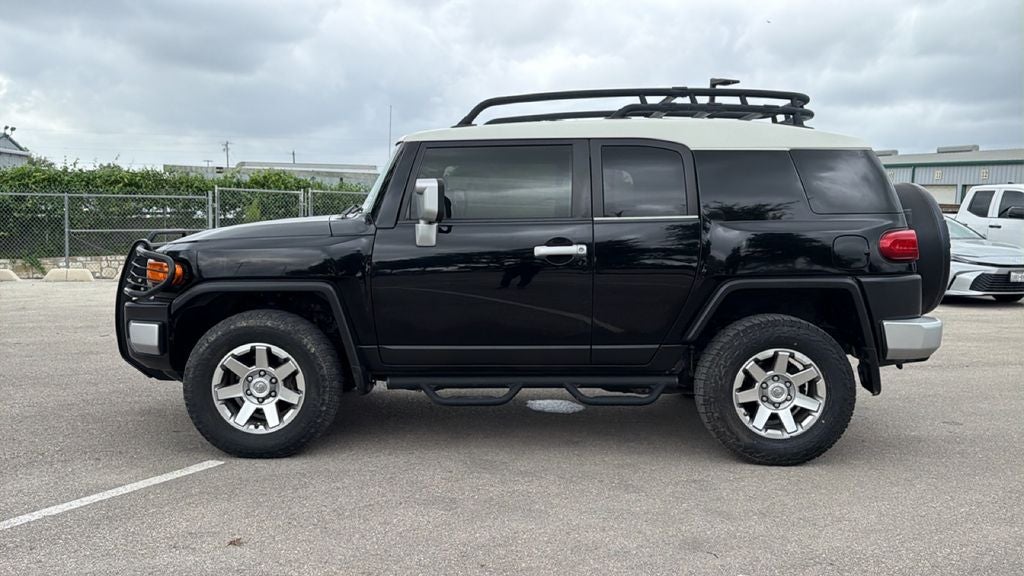 2014 Toyota FJ Cruiser Base