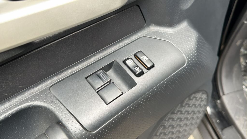 2014 Toyota FJ Cruiser Base