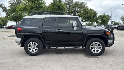 2014 Toyota FJ Cruiser Base