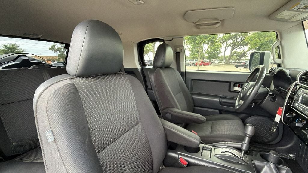 2014 Toyota FJ Cruiser Base