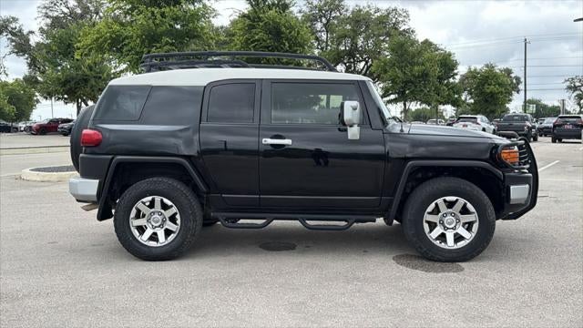2014 Toyota FJ Cruiser Base