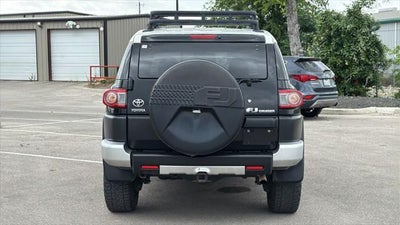 2014 Toyota FJ Cruiser Base
