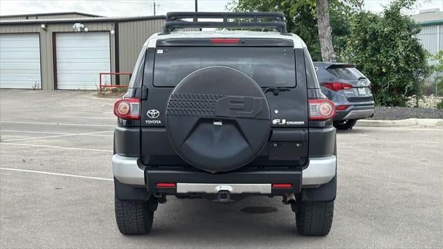 2014 Toyota FJ Cruiser Base