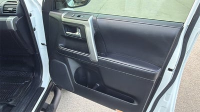 2022 Toyota 4Runner SR5