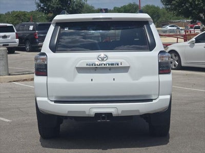 2024 Toyota 4Runner SR5