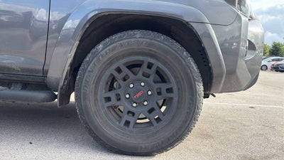 2023 Toyota 4Runner SR5